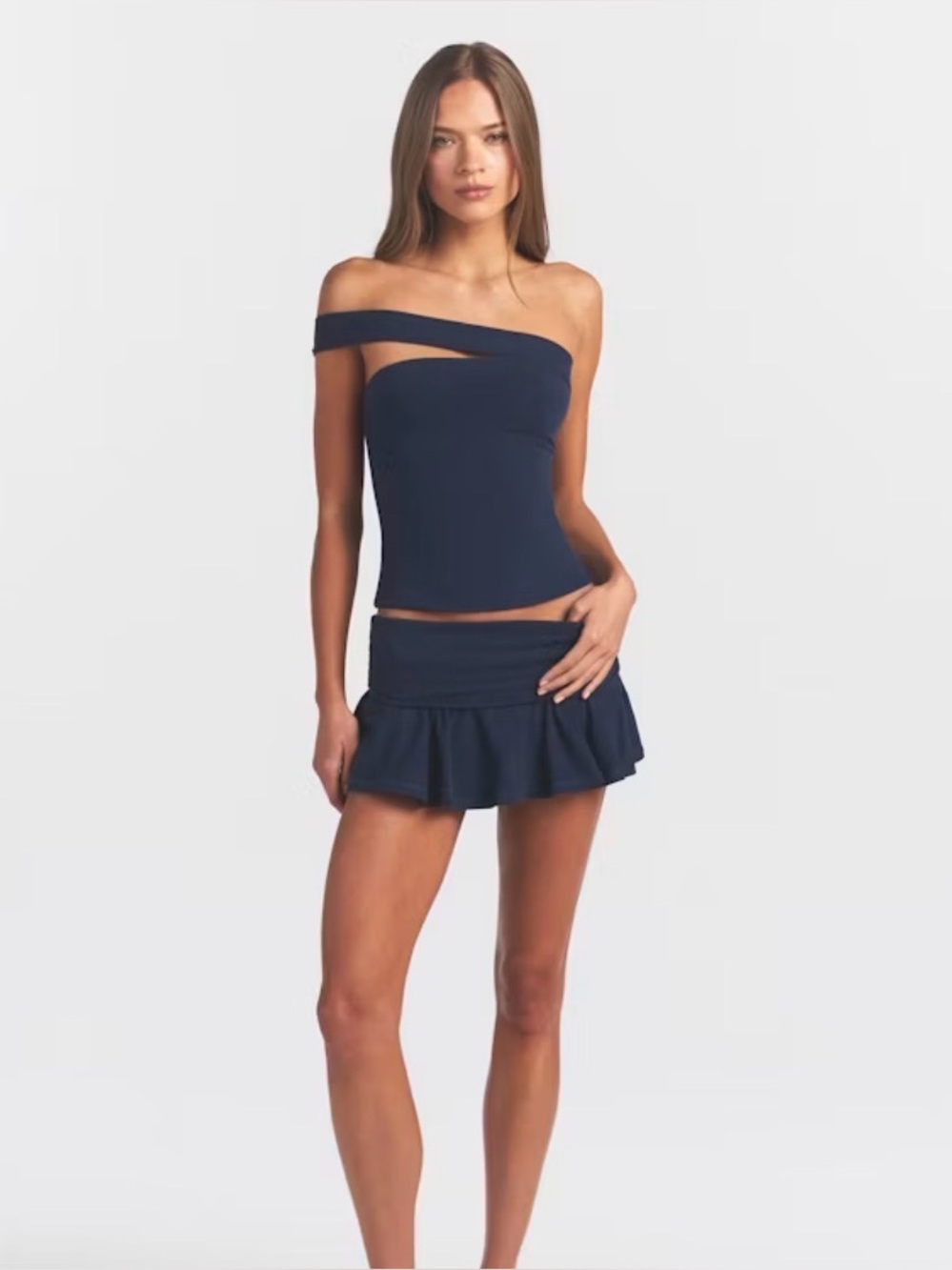SKIMS COTTON JERSEY ASYMMERTICAL TOP STYLE: TP-TOP-11287W COLOR: NAVY SIZE: XS